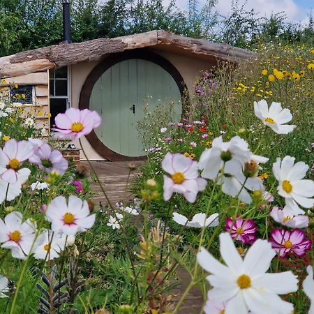 Hotel Cranfield Retreat & Glamping & Hobbit House Long Melford Exterior foto